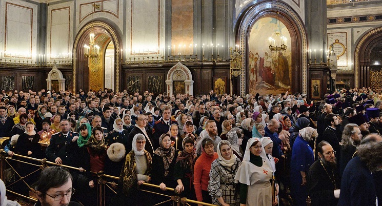 Богослужение в Храме Христа Спасителя